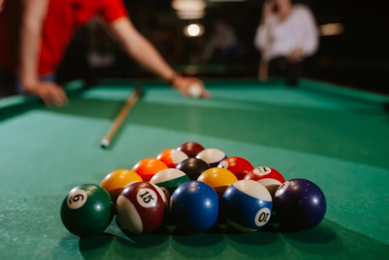 what is a slate top pool table